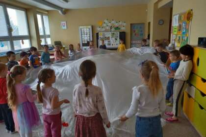 Na počúvanú hudbu reagovali pohybom 